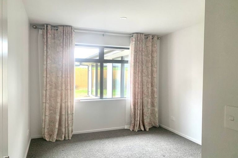 Photo of property in 12 Piper Street, Halswell, Christchurch, 8025