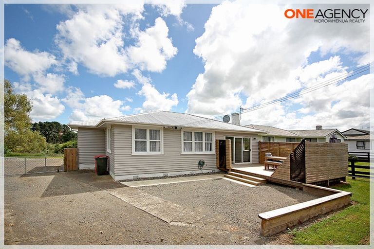 Photo of property in 1 Julyan Street, Shannon, 4821