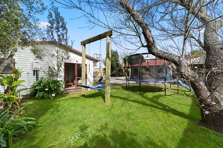 Photo of property in 17 Weka Street, Frankton, Hamilton, 3204