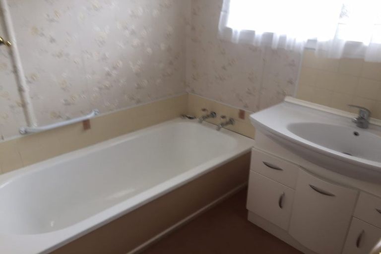 Photo of property in 36 Mount Edgcumbe Street, New Plymouth, 4310