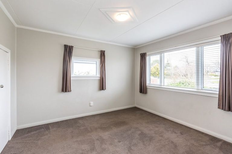 Photo of property in 43 Liverpool Street, Levin, 5510
