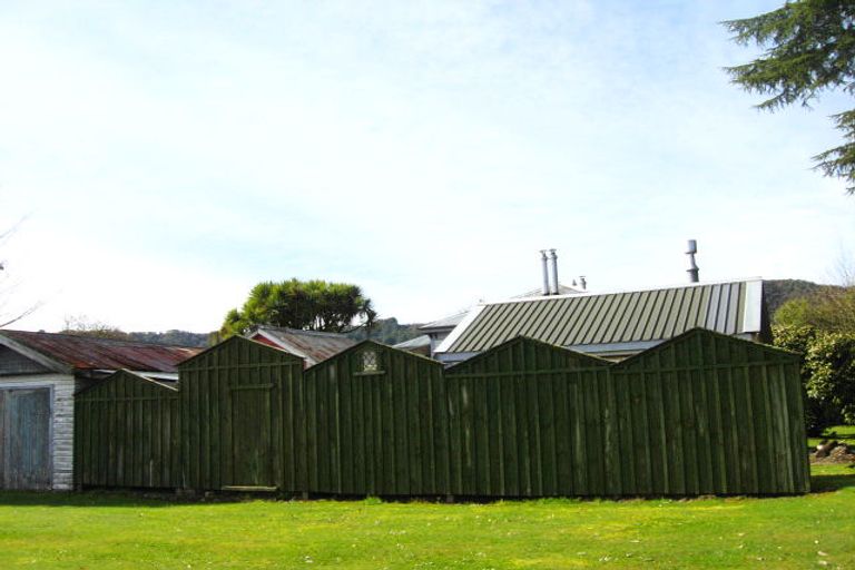 Photo of property in 15 Anderson Street, Reefton, 7830