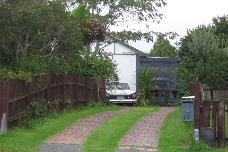 Photo of property in 12 Vanden Place, Henderson, Auckland, 0610