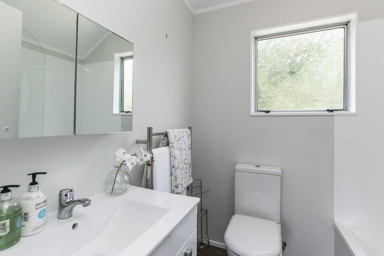 Photo of property in 14a Stonefield Place, Johnsonville, Wellington, 6037