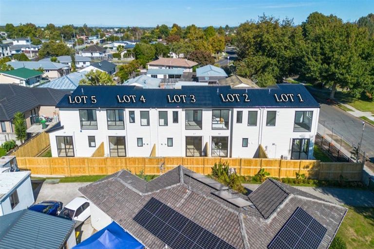 Photo of property in 9b Pukeroa Place, Papakura, 2110