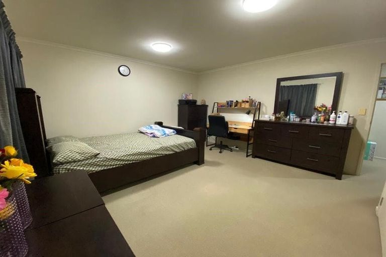 Photo of property in 47 Tiri Tiri Road, Birkdale, Auckland, 0626