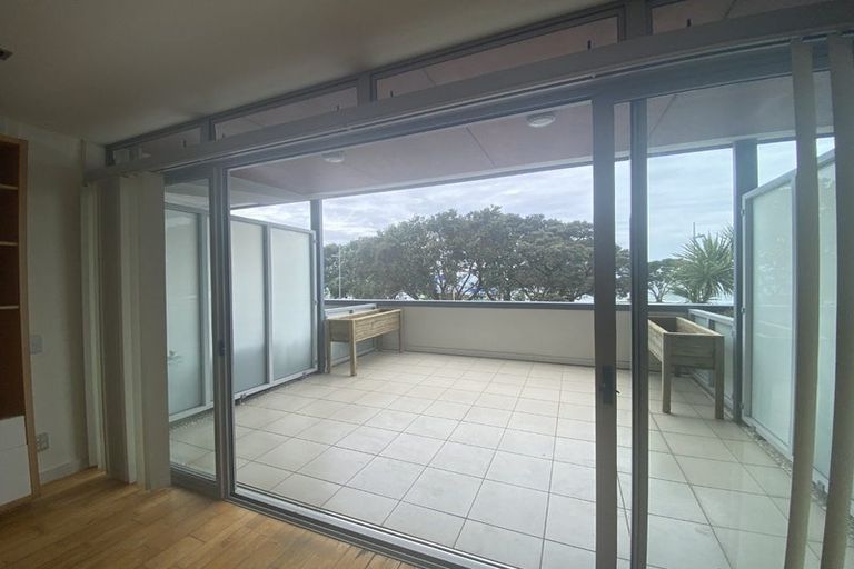Photo of property in Ocean Breeze Apts, 8107/87 Clyde Road, Browns Bay, Auckland, 0630