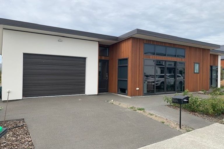 Photo of property in 14 Dow Square, Wigram, Christchurch, 8025