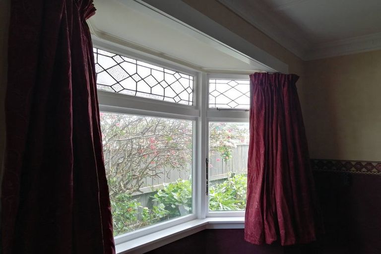 Photo of property in 110 Waiwhetu Road, Waterloo, Lower Hutt, 5011