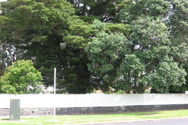 Photo of property in 424 Onehunga Mall, Onehunga, Auckland, 1061