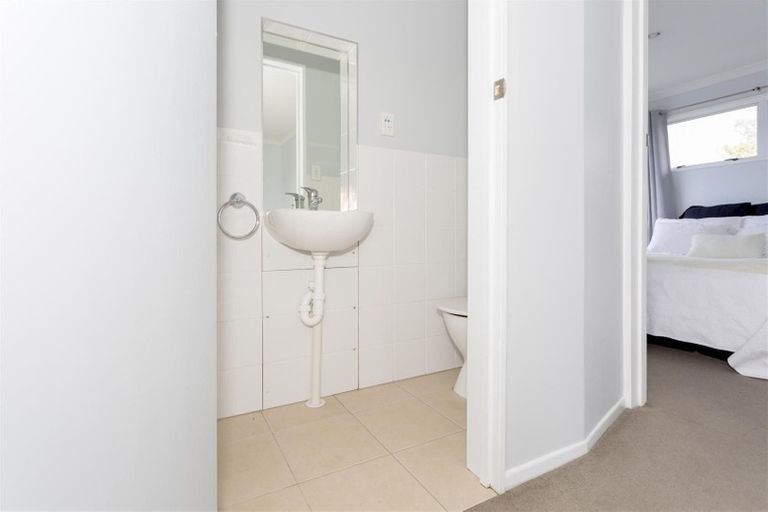 Photo of property in 107 Hargood Street, Woolston, Christchurch, 8062