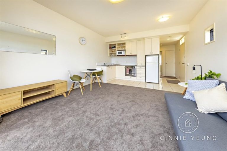 Photo of property in 125/2 Armoy Drive, East Tamaki, Auckland, 2016