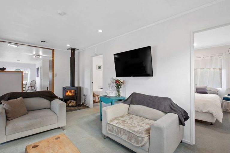 Photo of property in 60 Athenree Road, Athenree, Katikati, 3177