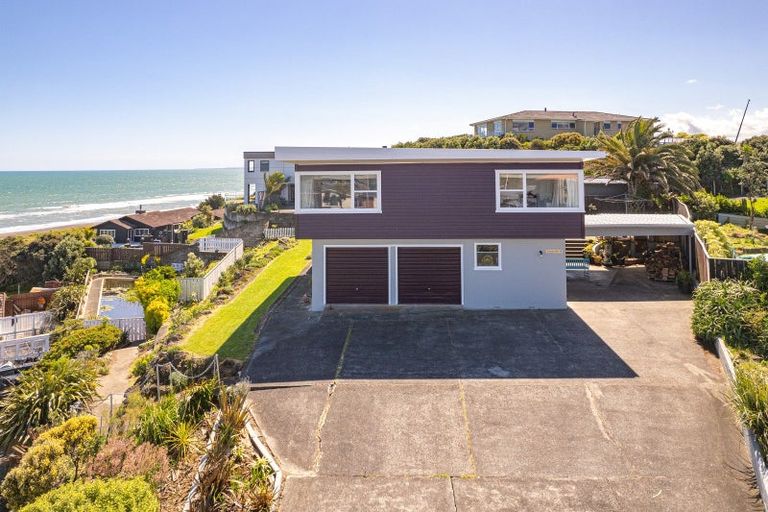 Photo of property in 8 Kapiti Terrace, Castlecliff, Whanganui, 4501