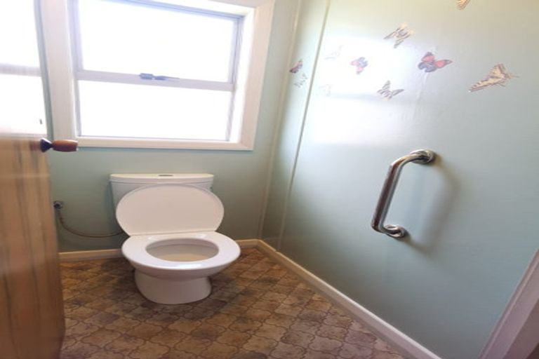 Photo of property in 17 Hart Avenue, Boulcott, Lower Hutt, 5011