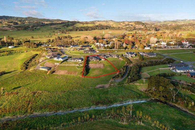 Photo of property in 14 Awatiro Drive, Kaukapakapa, 0871