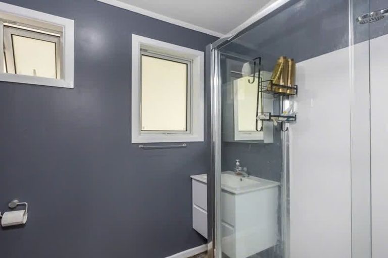 Photo of property in 1/71 Hikurangi Street, Trentham, Upper Hutt, 5018