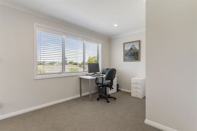 Photo of property in 2/67 Nelson Street, Howick, Auckland, 2014