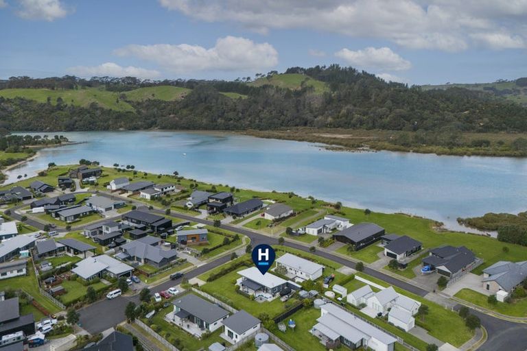Photo of property in 3 Voyager Place, Cooks Beach, Whitianga, 3591