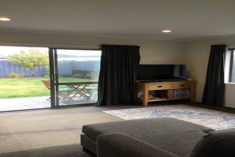 Photo of property in 21 Pakohe Street, Pegasus, 7612