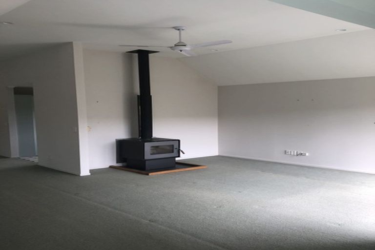 Photo of property in 386a Te Moana Road, Waikanae, 5036