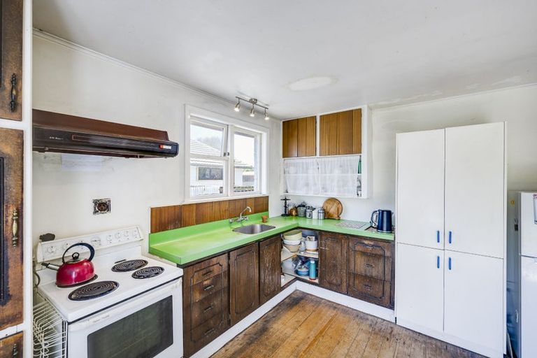 Photo of property in 28 Fleming Crescent, Maraenui, Napier, 4110