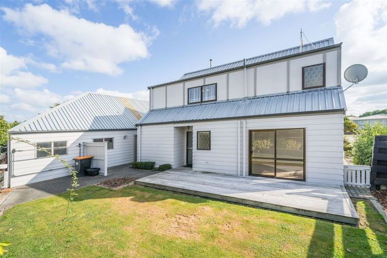 Photo of property in 9 Bruce Place, Highbury, Palmerston North, 4412