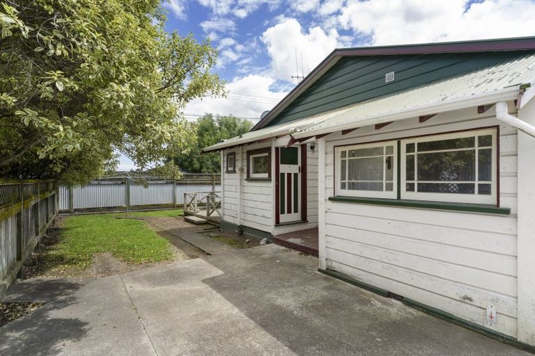 Photo of property in 37 Keepa Street, Levin, 5510
