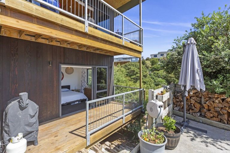 Photo of property in 21 Seabreeze Way, Raglan, 3225