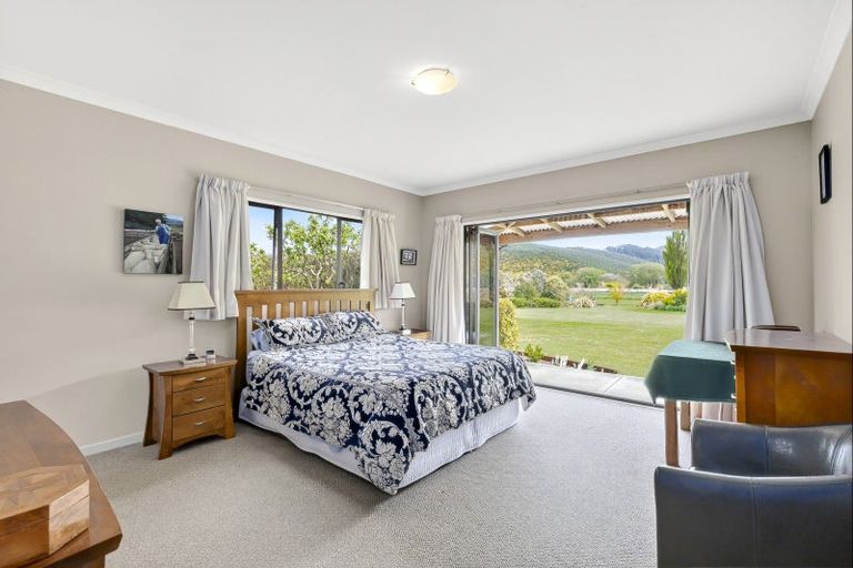 Photo of property in 19 Whiting Drive, Wakefield, 7025