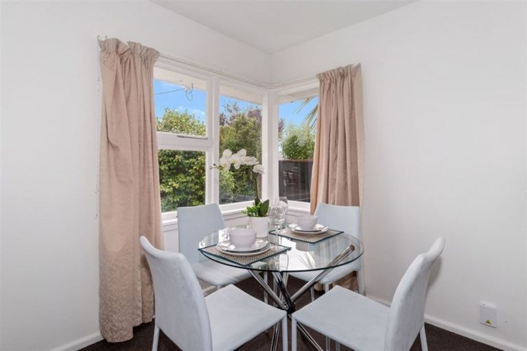 Photo of property in 34 Daniels Road, Redwood, Christchurch, 8051