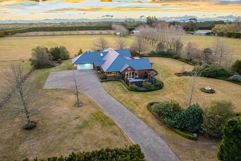 Photo of property in 9 Adams Road, West Melton, Christchurch, 7676