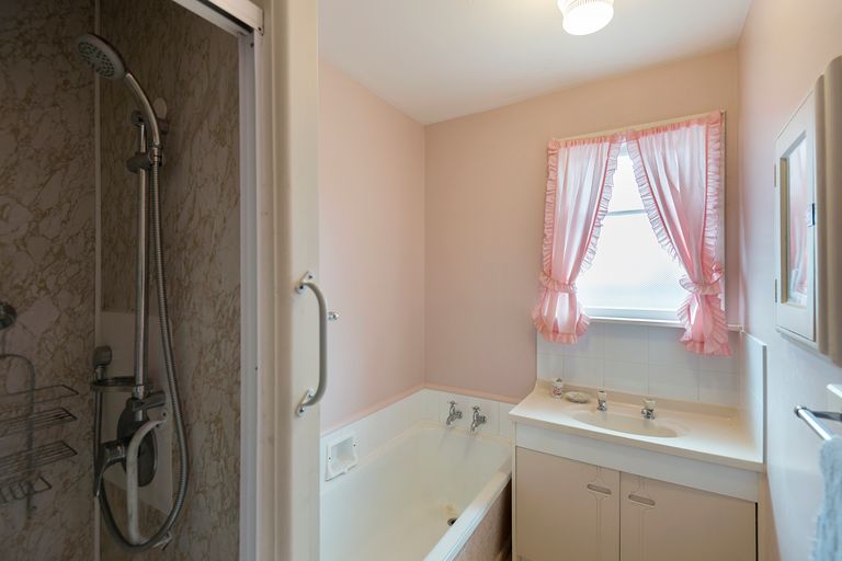 Photo of property in 8 Grampian Street, Casebrook, Christchurch, 8051