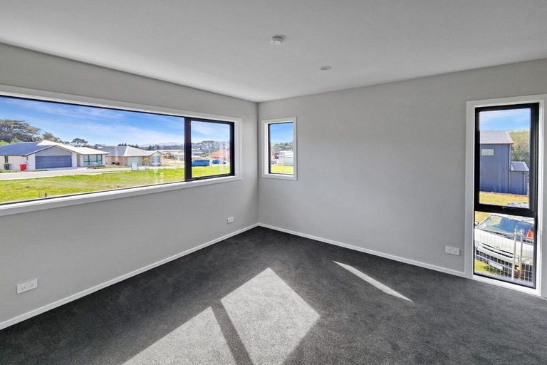 Photo of property in 7 Ruru Lane, Hurworth, New Plymouth, 4310
