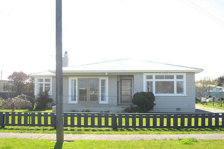 Photo of property in 11 Potaka Street, Marton, 4710