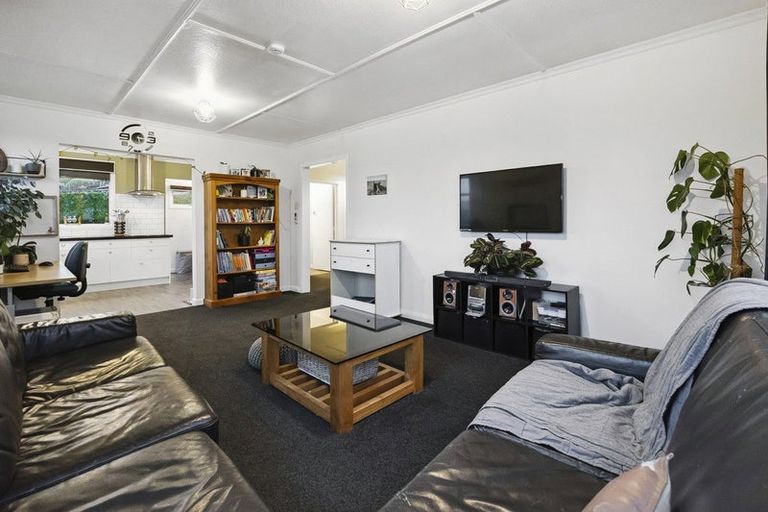 Photo of property in 6 Geddes Street, Green Island, Dunedin, 9018