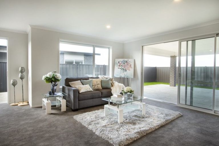 Photo of property in 69 Stace Hopper Drive, One Tree Point, 0118