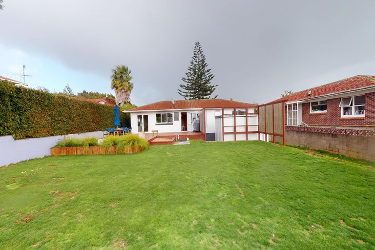 Photo of property in 24 David Avenue, Hillpark, Auckland, 2102