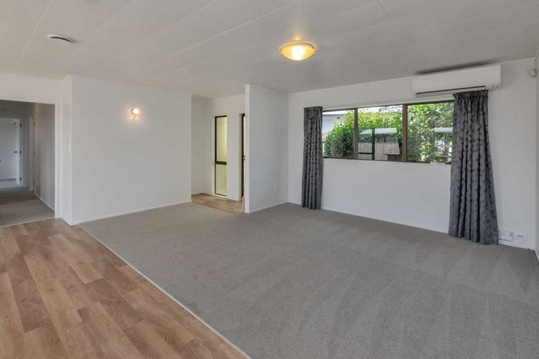 Photo of property in 114 Paramount Parade, Tikipunga, Whangarei, 0112