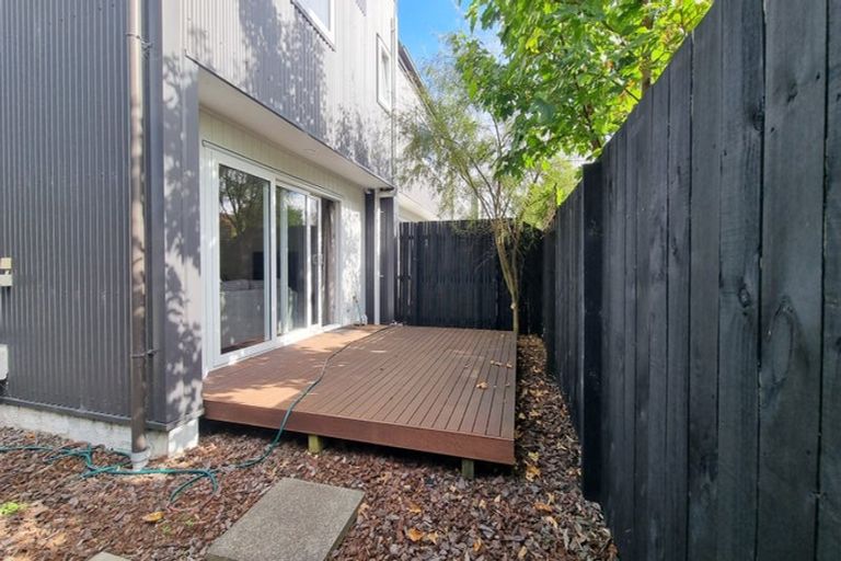 Photo of property in 4/6 Feilding Street, Addington, Christchurch, 8024