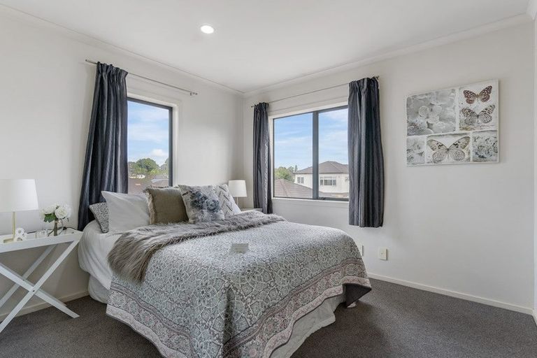 Photo of property in 140 Wellington Street, Howick, Auckland, 2014