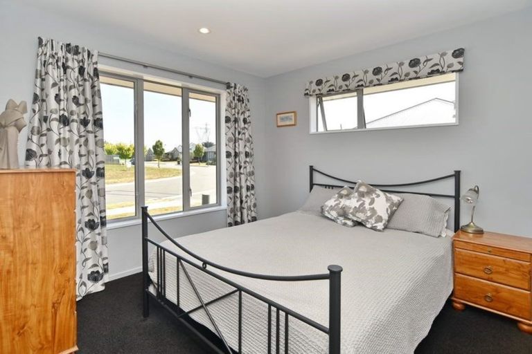 Photo of property in 8 Pimlico Place, Rangiora, 7400