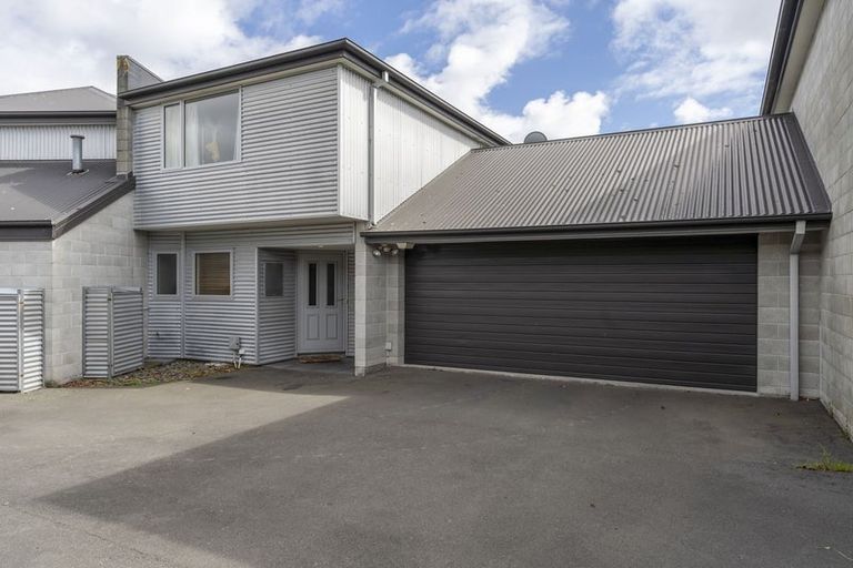 Photo of property in 94a Packe Street, Edgeware, Christchurch, 8013
