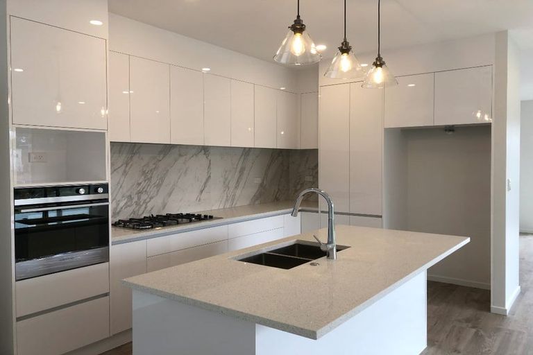 Photo of property in 30 Konoba Avenue, Kumeu, 0810