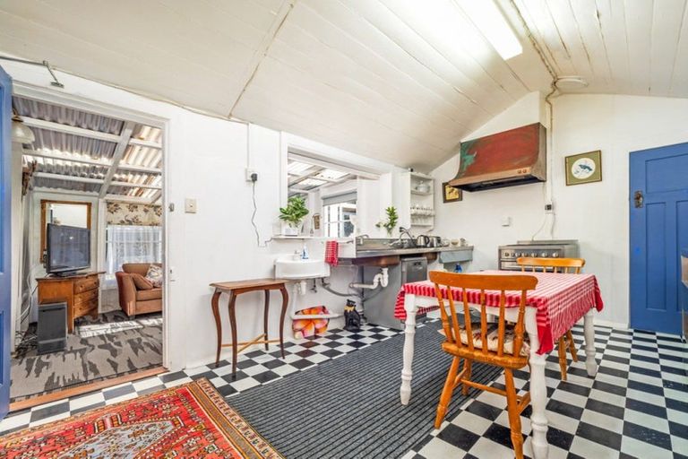 Photo of property in 75 Vogel Street, Woodville, 4920