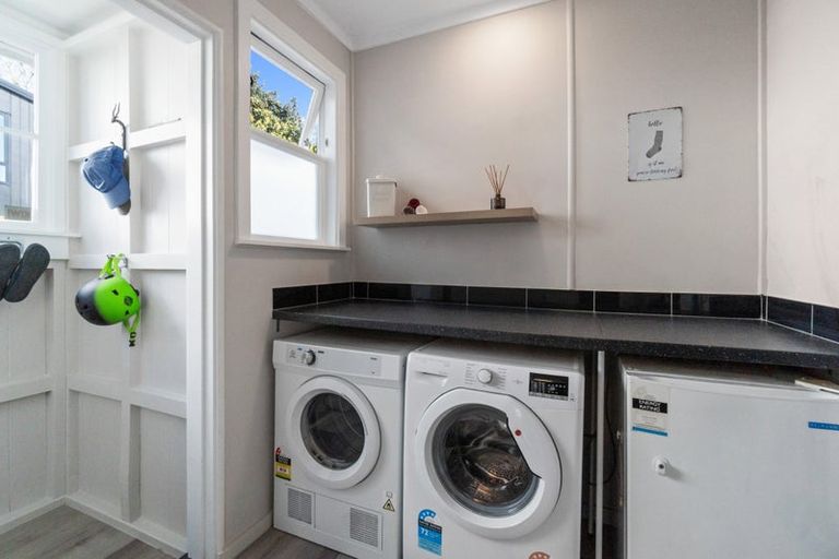 Photo of property in 20d Murray Street, Wallaceville, Upper Hutt, 5018