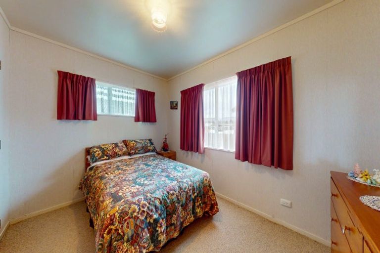 Photo of property in 61 Hayward Road, Ngatea, 3503