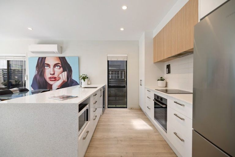 Photo of property in 3 Mulholland Drive, Jacks Point, 9371