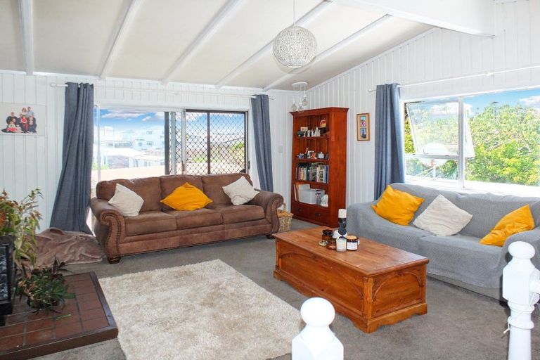 Photo of property in 4 Kennedy Street, Foxton Beach, Foxton, 4815