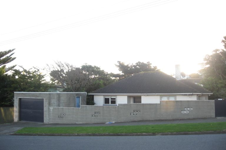 Photo of property in 29 Jillett Street, Titahi Bay, Porirua, 5022
